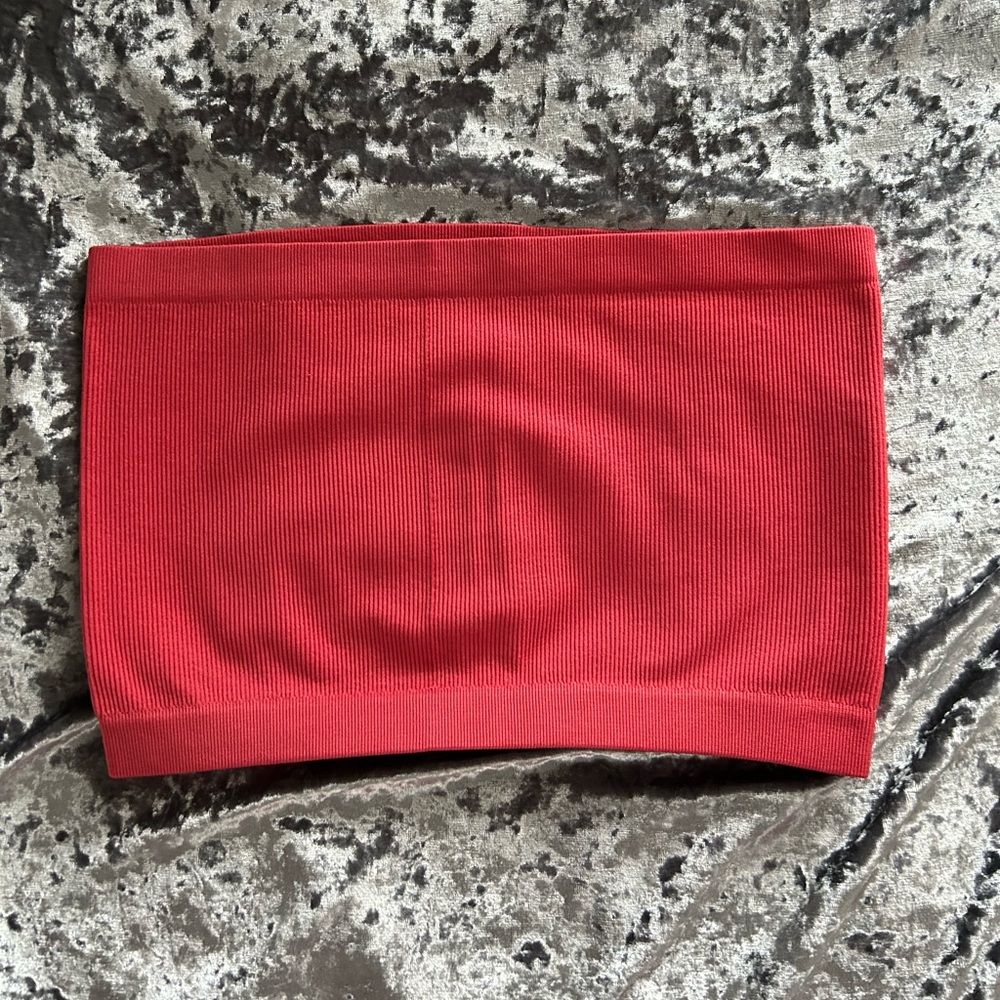 NEVER WORN! Cute summer tube top! Fits medium and large!